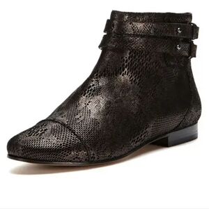 Wythe NY Leather Lace Embossed Ankle Booties Size 7 Black Metallic Classic Femin